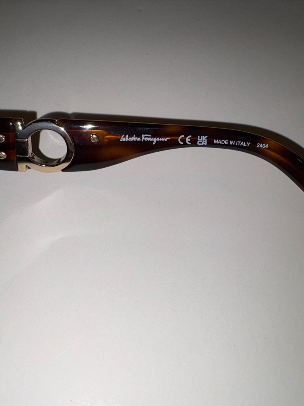 Salvatore Ferragamo SF727S Tortoise Gancini Oval Sunglasses New in Case - Picture 7 of 8